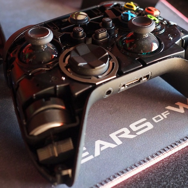 تعمیر-دسته-بازی-ایکس‌باکس-در-شیراز